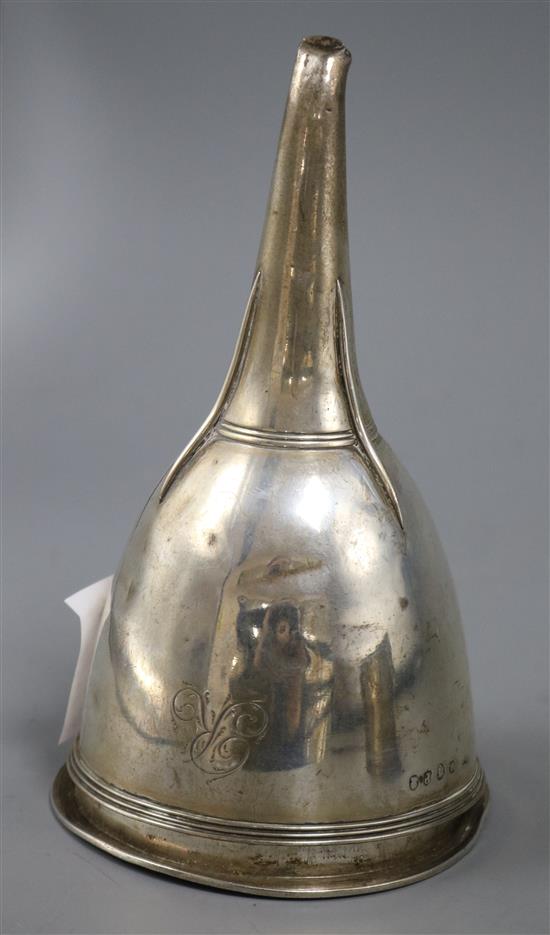 A George III silver wine funnel, William Bennett, London, 1809, 13.5cm.